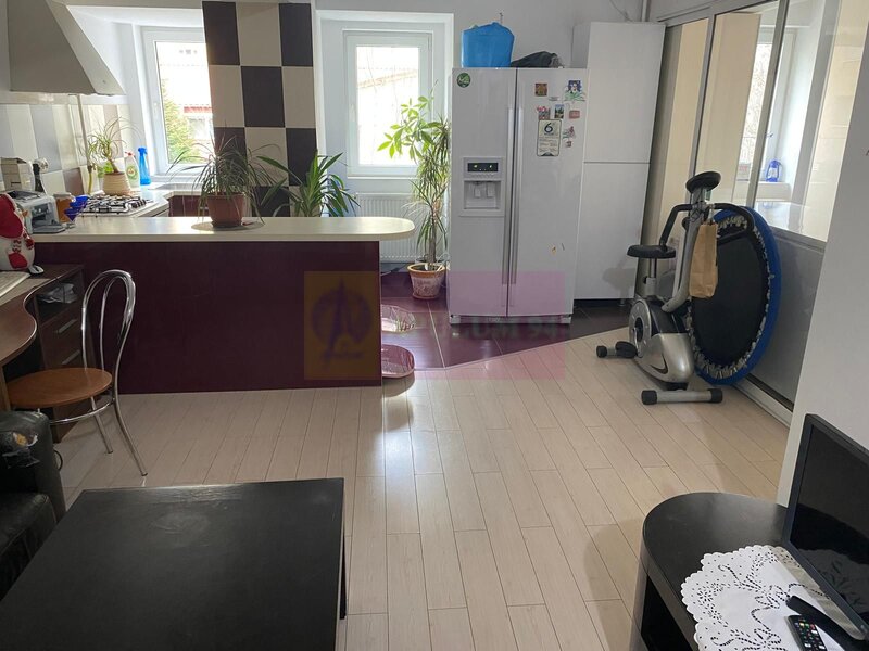 Vanzare apartament 2 camere Piata Iancului